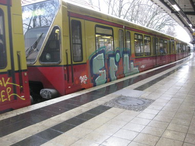 Graffiti Train - Photo by gartenzwerg