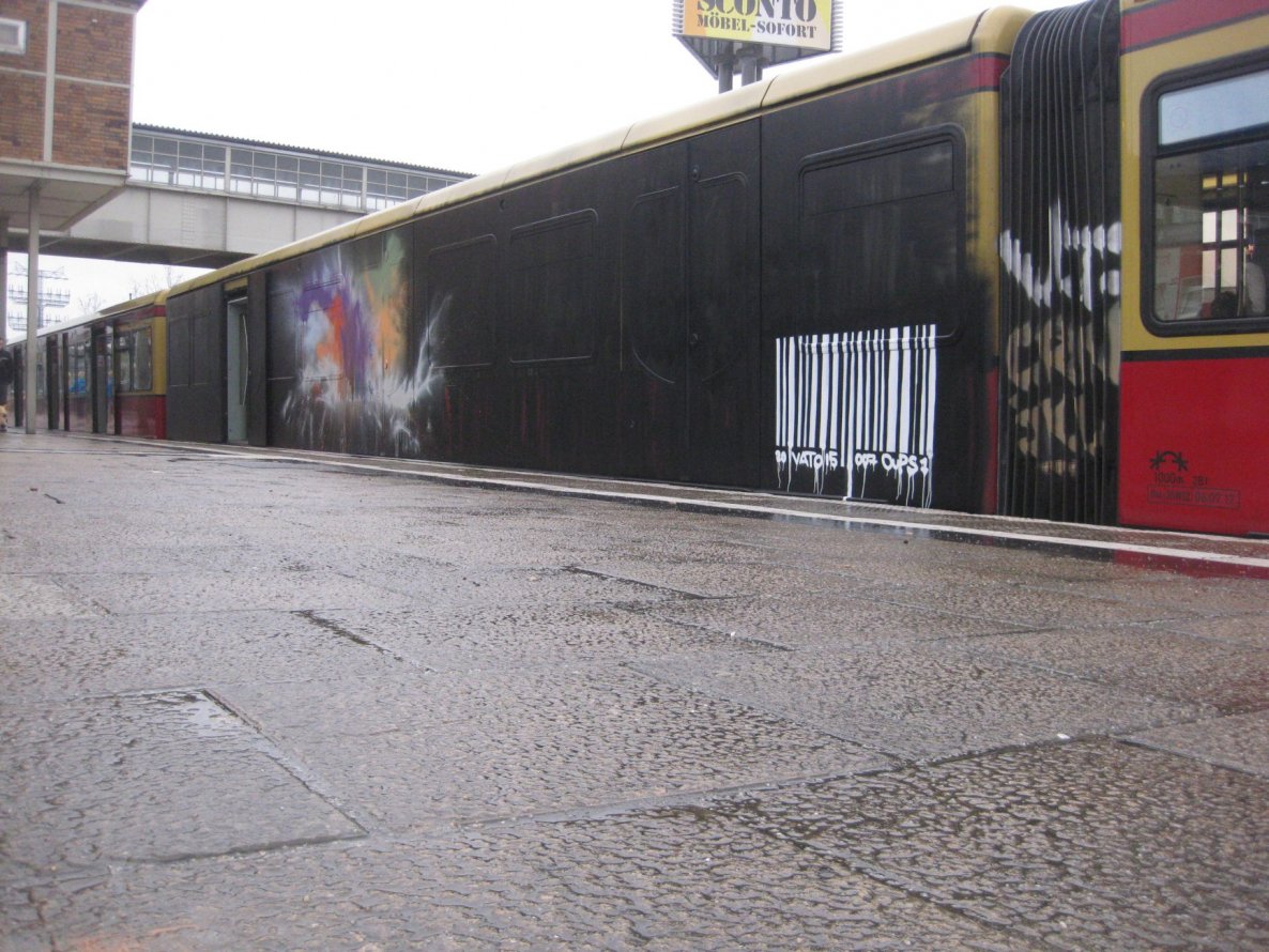 Graffiti Train - Photo by gartenzwerg