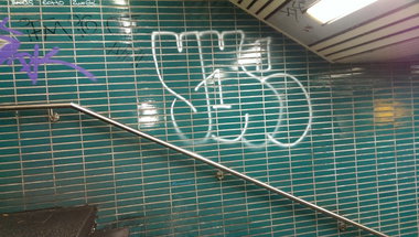 Graffiti Bombing - Photo by gartenzwerg - yu