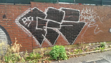 Graffiti Bombing in Essen - Photo by gartenzwerg - gfs