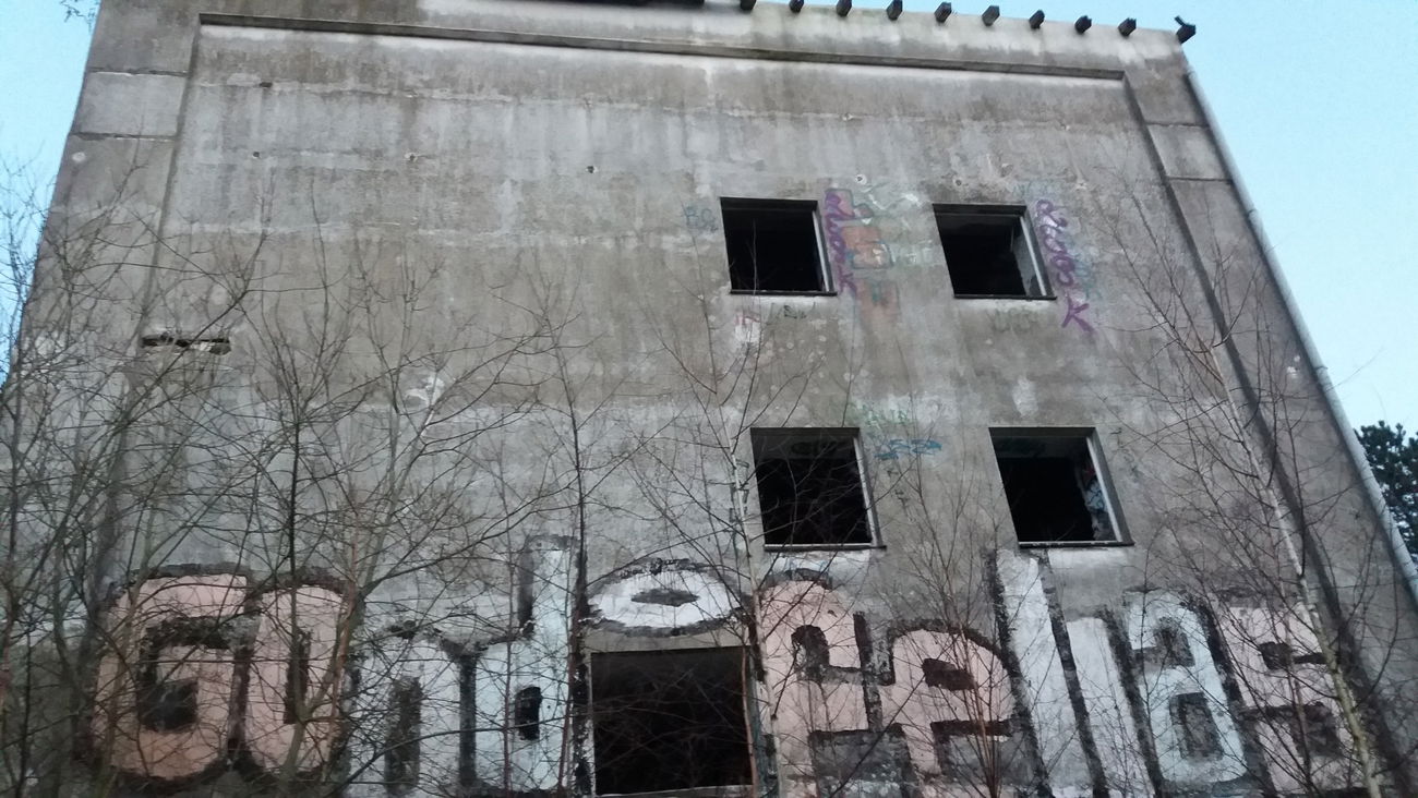 Graffiti Wall - Photo by gartenzwerg - Goodfellas