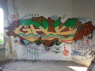 Graffiti Wall - Photo by gausone (2013)