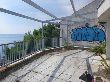 Graffiti Wall - Photo by gausone - aios, bomb, roie (2013)