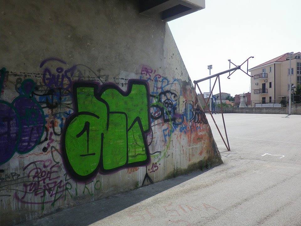 Graffiti Wall - Photo by gausone - aios, sum, 13 (2013)
