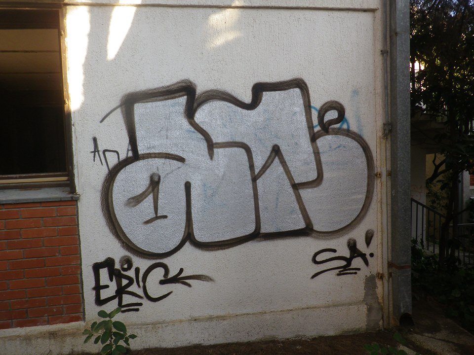 Graffiti Wall - Photo by gausone - sa, erc, thug (2013)