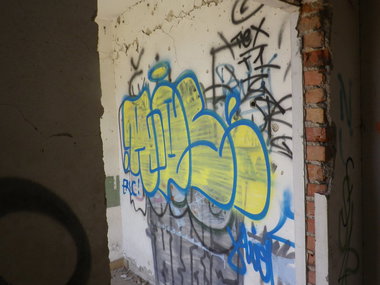 Graffiti Wall - Photo by gausone - aios, erc (2013)