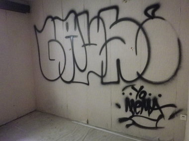 Graffiti Wall - Photo by gausone - gaus, mema (2013)