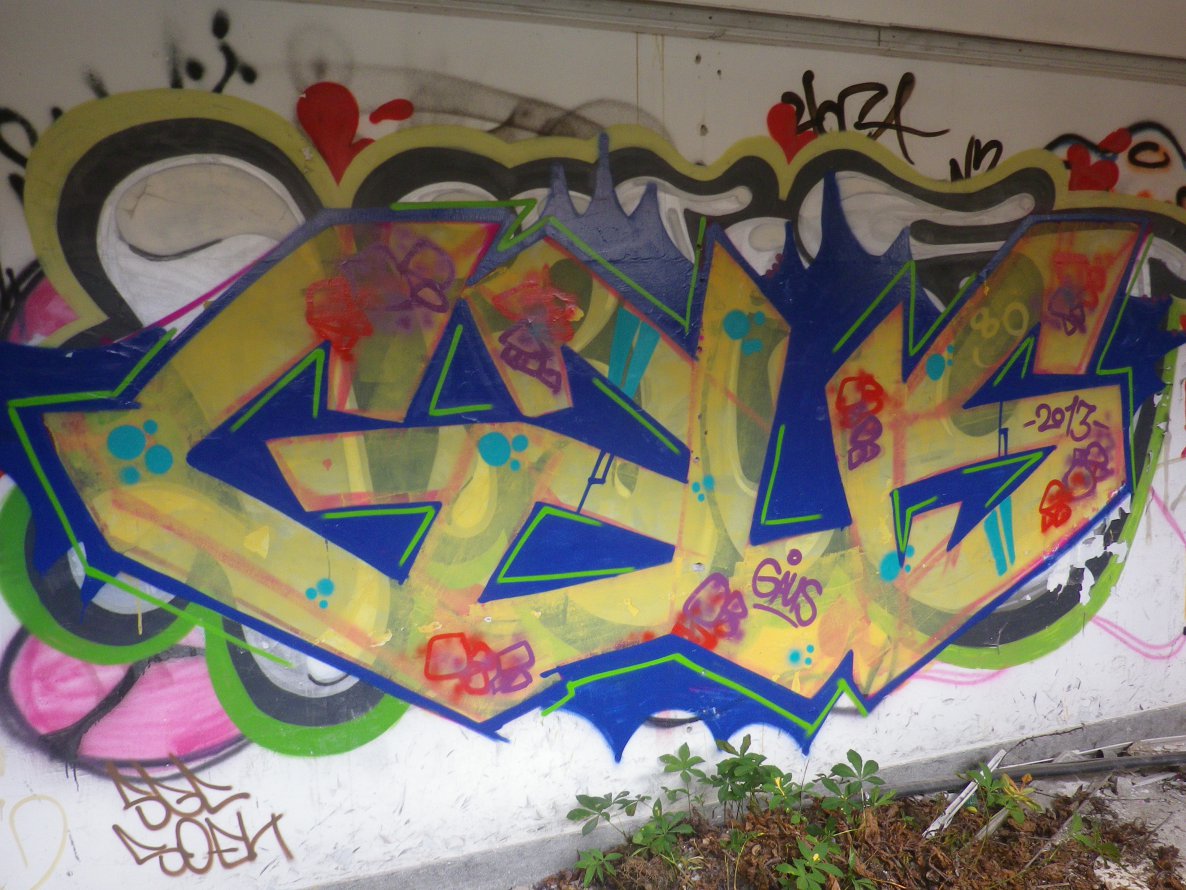 Graffiti Wall - Photo by gausone - gaus (2013)