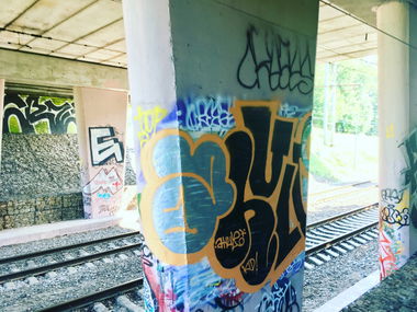 Graffiti Wall - Photo by gazon1