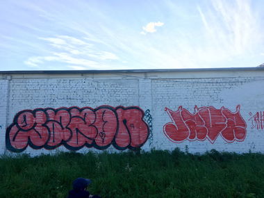 Graffiti Wall - Photo by gazon1