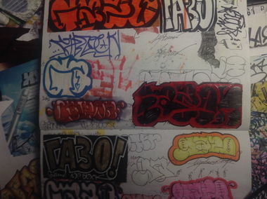 Graffiti Artwork - Photo by gazon1