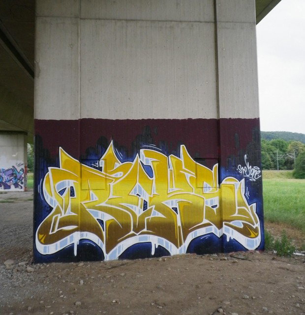 Graffiti Wall in Lörrach - Photo by geracity - Reks (2012)