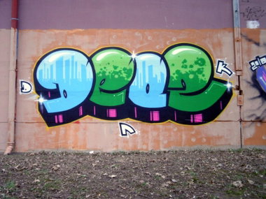 Graffiti Wall in Gera - Photo by geracity - Deos, Dnk (2010)