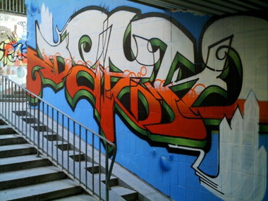 Graffiti Wall - Photo by geracity - Dark (2006)