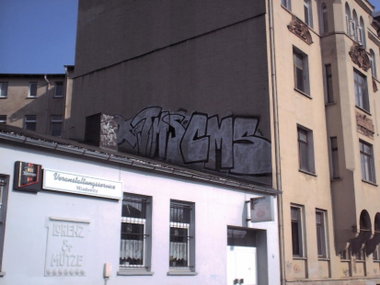 Graffiti Wall - Photo by geracity - Tms, Cms (2004)