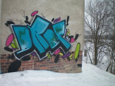 Graffiti Bombing - Photo by geracity - Drop (2011)