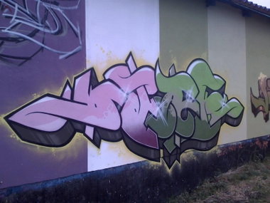 Graffiti Wall - Photo by geracity - Dark (2008)