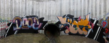 Graffiti Wall - Photo by geracity - Deoz, Käry (2012)