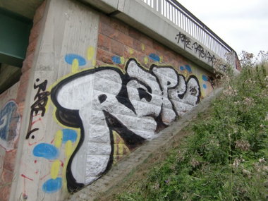Graffiti Bombing - Photo by geracity - Rape (2010)
