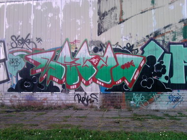 Graffiti Wall - Photo by geracity - Mega (2010)