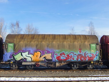 Graffiti Train in Gera - Photo by geracity - drop, smäk