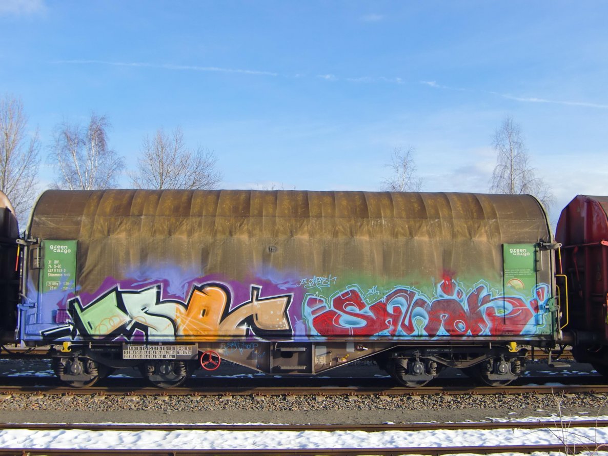 Graffiti Train in Gera - Photo by geracity - drop, smäk