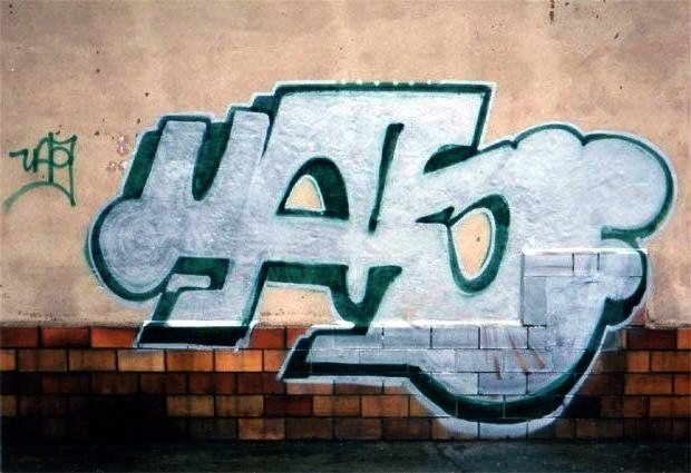 Graffiti Bombing in Gera - Photo by geracity - uas (1998)