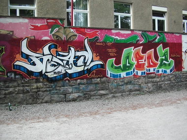 Graffiti Wall in Jena - Photo by geracity - Beat, deoz (2007)