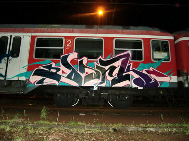 Graffiti Train - Photo by geracity (2012)