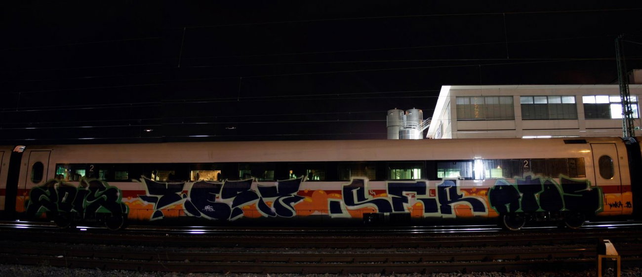 Graffiti Wall - Photo by geracity - Zois, Kery, Ser (2013)