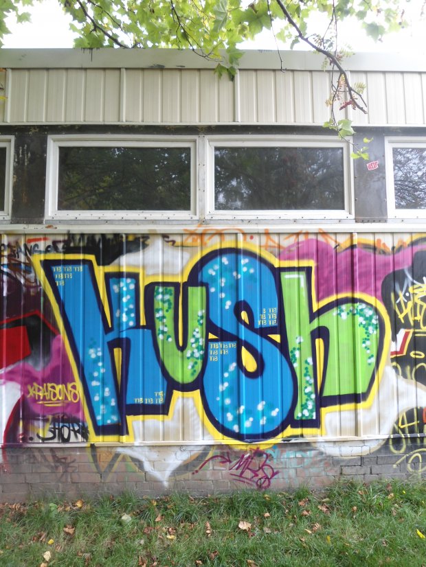 Graffiti Bombing in Gera - Photo by geracity - Kush (2013)