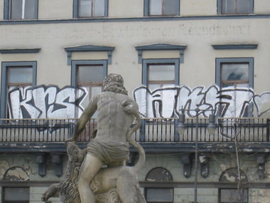 Graffiti Bombing in Gera - Photo by geracity - krs, ak