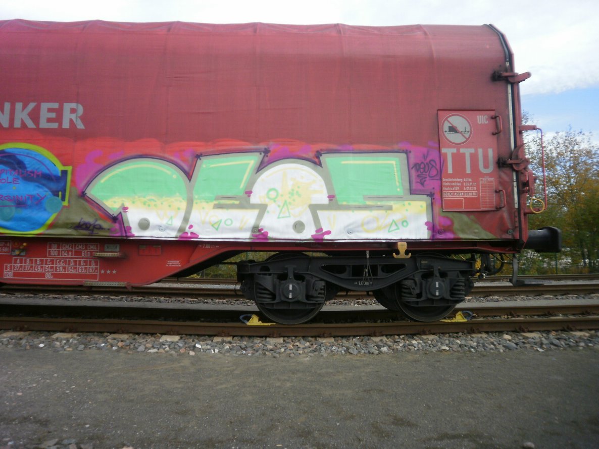 Graffiti Train in Gera - Photo by geracity - Deos