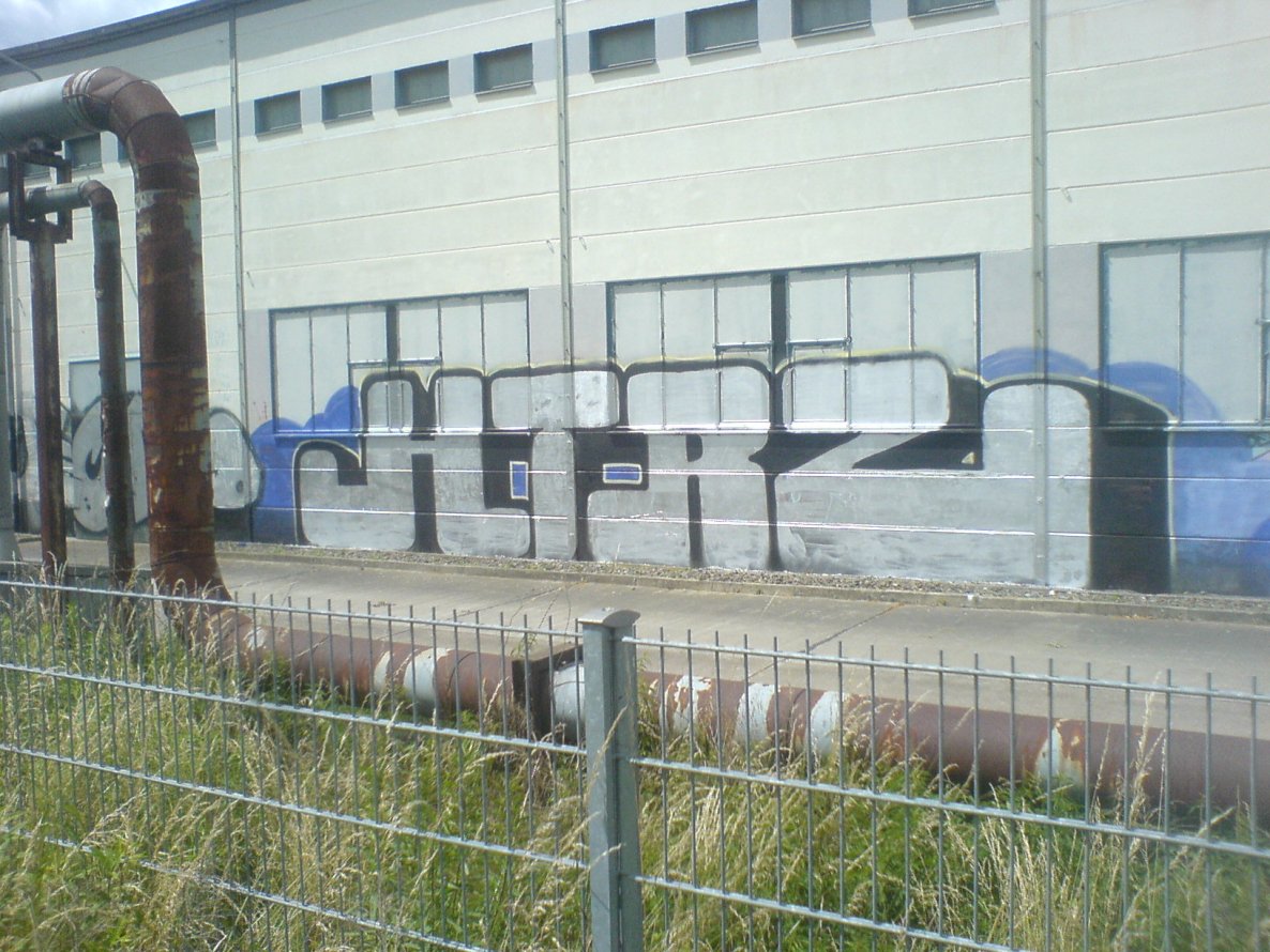 Graffiti Bombing in Gera - Photo by geracity - htrz