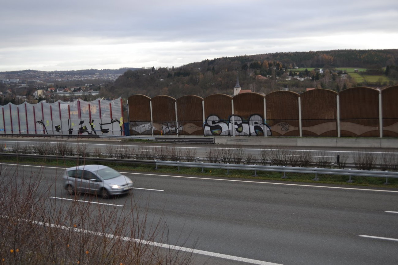 Graffiti Bombing in Gera - Photo by geracity - org, Ser (2013)