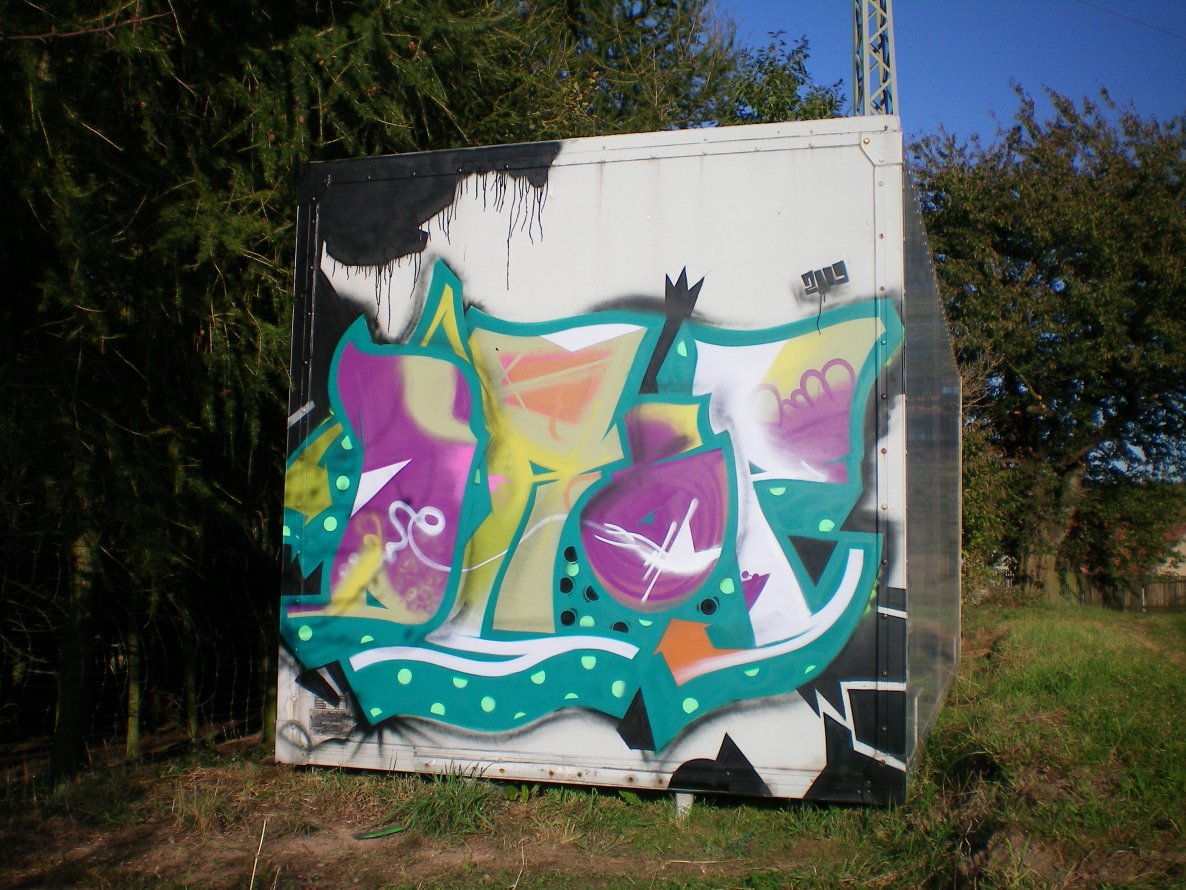 Graffiti Wall in Gera - Photo by geracity - Drop (2009)
