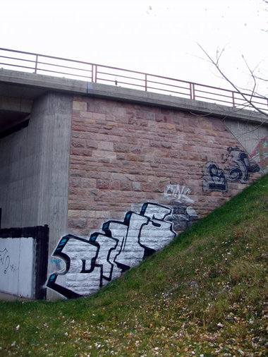 Graffiti Bombing in Gera - Photo by geracity - Cins (2010)