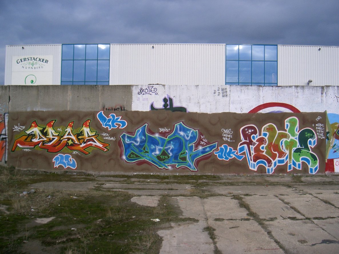 Graffiti Wall in Gera - Photo by geracity - DEos, Feck, Peniz