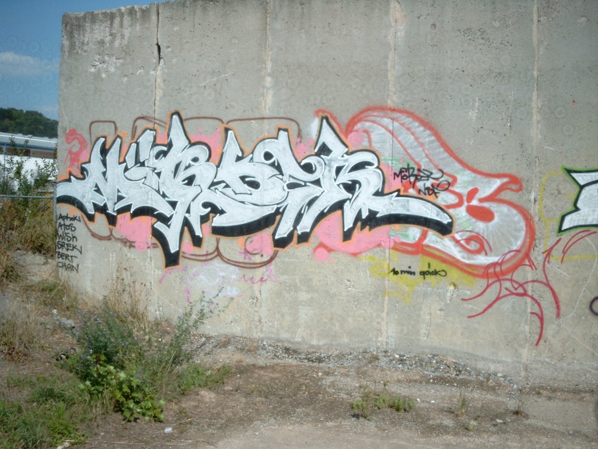 Graffiti Wall - Photo by geracity - Mörder (2003)