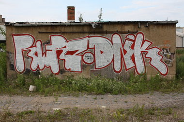 Graffiti Bombing in Gera - Photo by geracity - Rwrz, Dnk (2011)