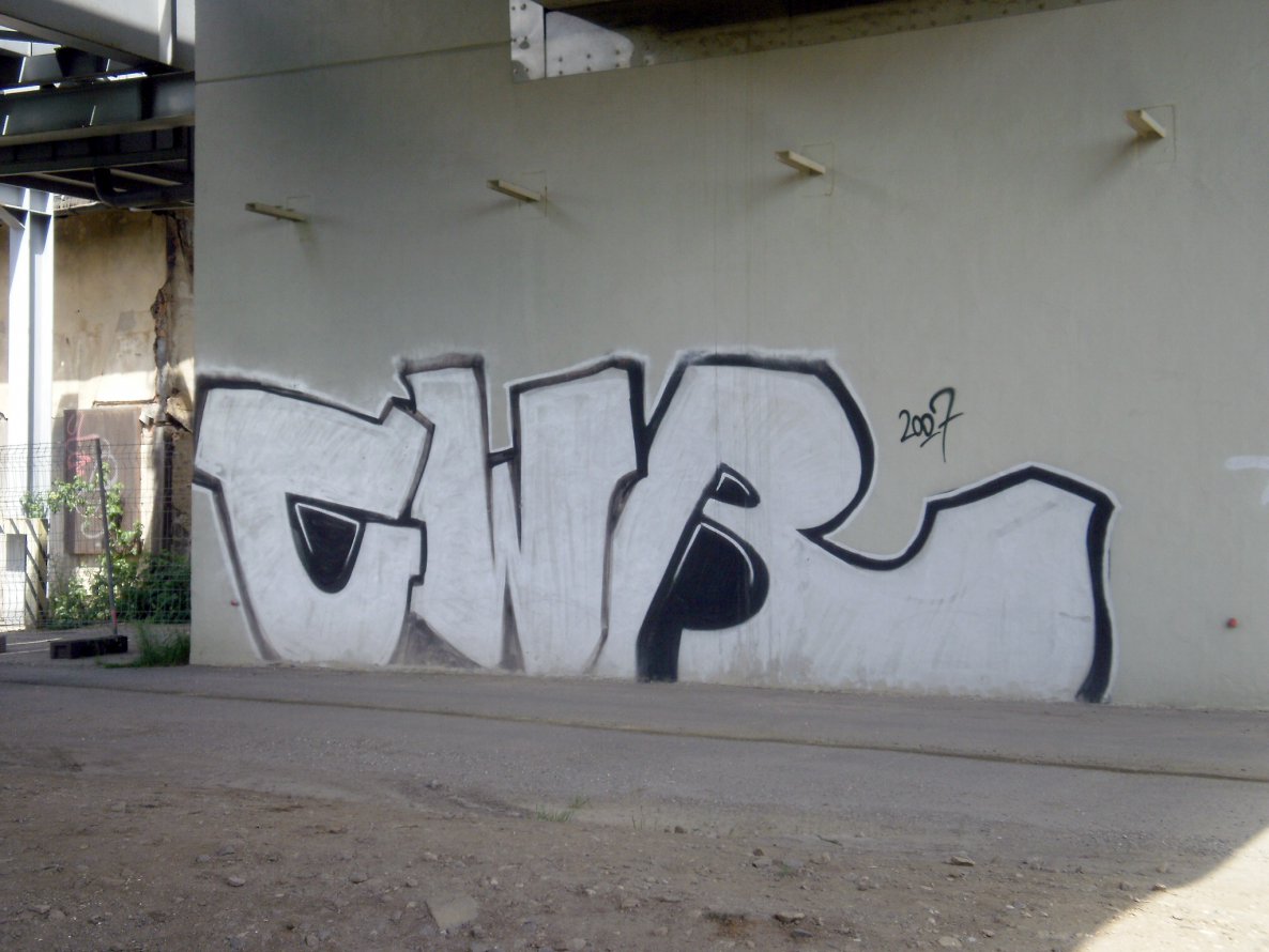 Graffiti Bombing in Gera - Photo by geracity - cwr (2007)