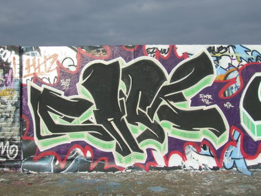 Graffiti Wall - Photo by geracity - fack (2007)