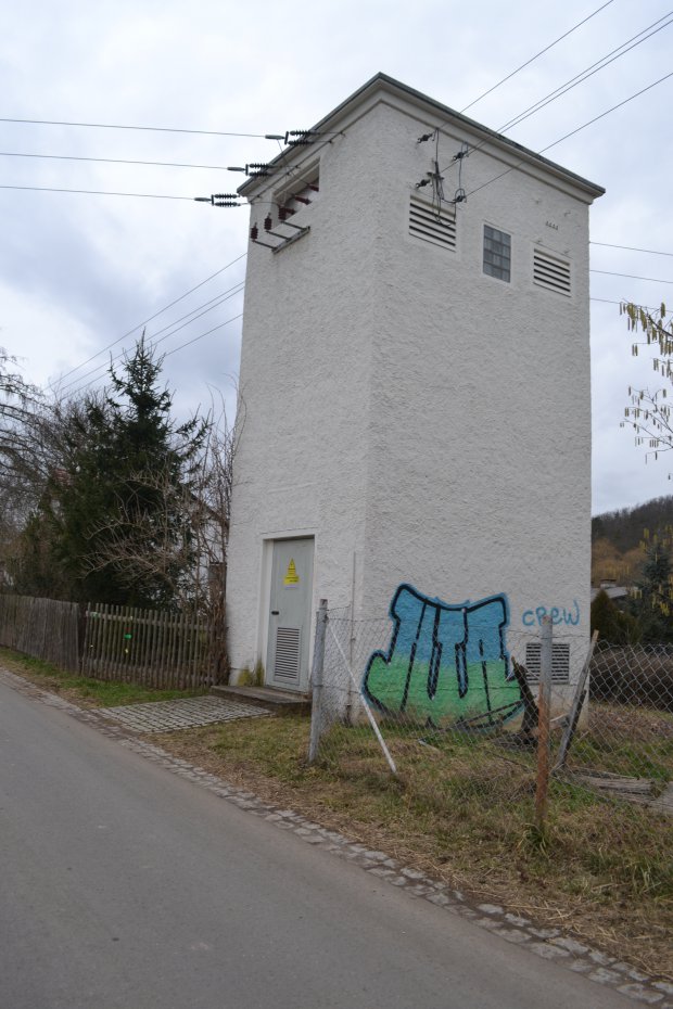 Graffiti Bombing - Photo by geracity - Htr, Htrz