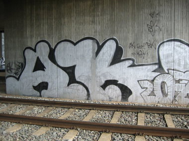 Graffiti Bombing - Photo by geracity - ak