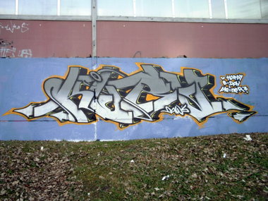 Graffiti Wall - Photo by geracity