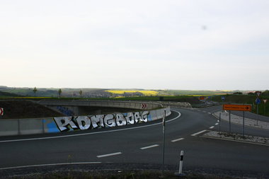 Graffiti Bombing in Gera - Photo by geracity - rdm, redröm, gb (2014)