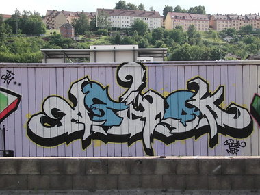 Graffiti Bombing in Gera - Photo by geracity - aphok, nsf