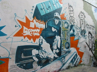 Graffiti Wall in Gera - Photo by geracity - plus, minus, null