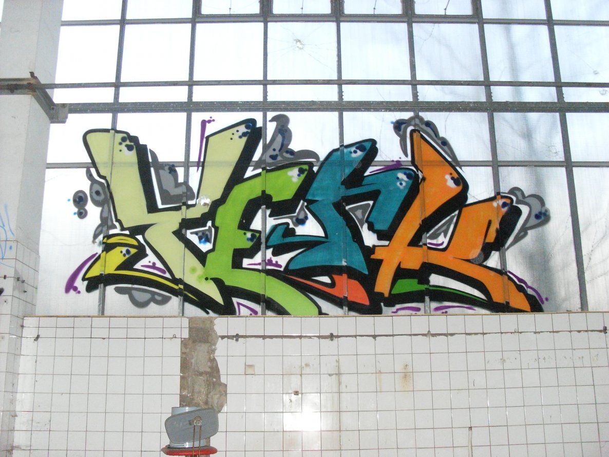 Graffiti Wall - Photo by geracity - yerk