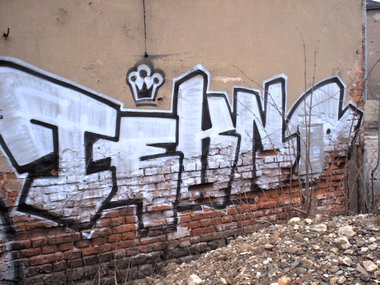 Graffiti Bombing - Photo by geracity - tekno